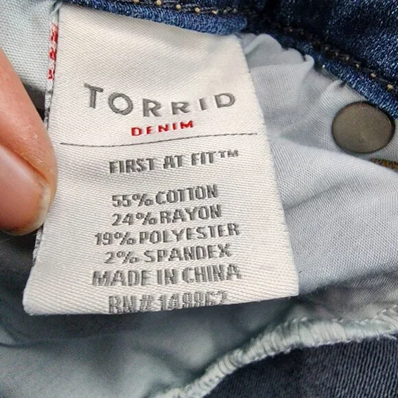 Torrid Jeans Womens 28 Medium Wash Stretch High Rise Jegging Crop *GUC* - Picture 10 of 13